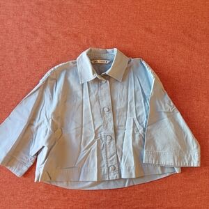 Zara womans size xs cotton cropped shirt